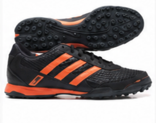 Astro turf trainer with dimpled sole